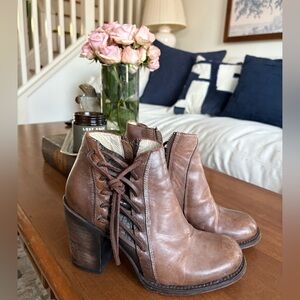 Freebird Brooke Booties Size 8- Brown Leather Ankle Boots with Lace-Up Detail